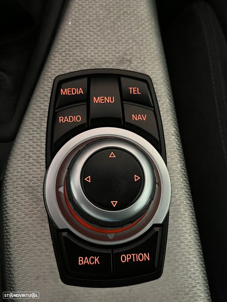 BMW 120 d Pack M - 16