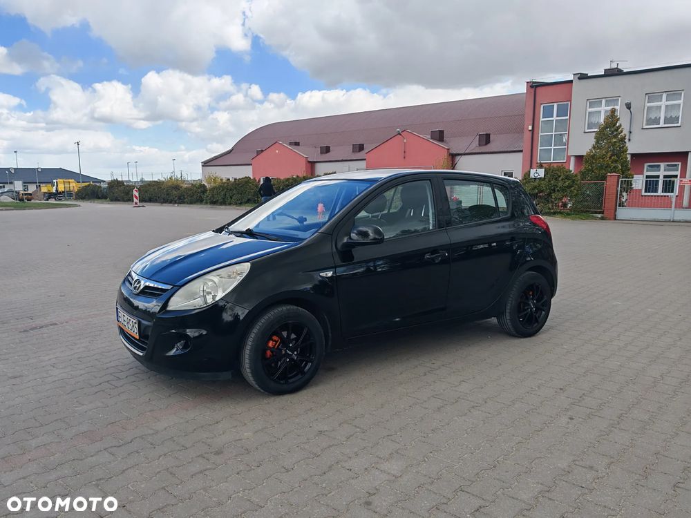 Hyundai i20 1.2 Classic + - 6