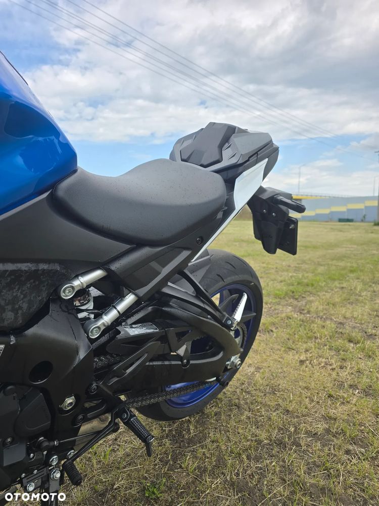 Suzuki GSX 1000 - 7