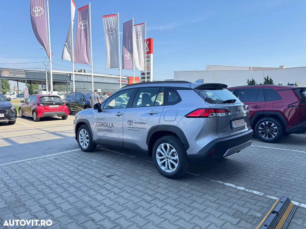 Toyota Corolla Cross - 5