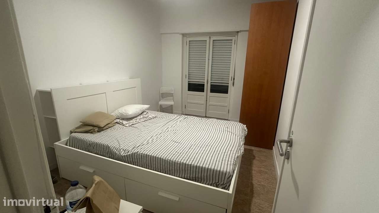 Quartos Mobilados para Arrendar em Almada/Laranjeiro - Grande imagem: 4/9