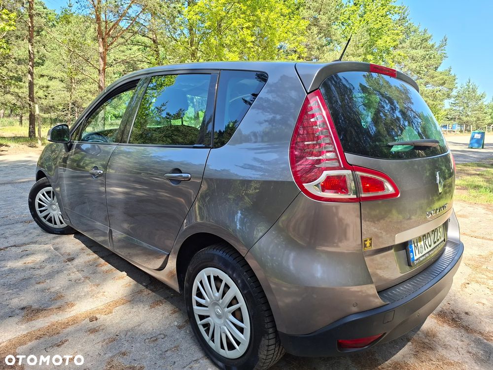Renault Scenic 1.4 16V TCE Bose Edition - 10