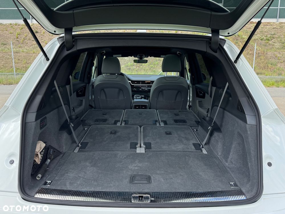 Audi Q7 - 30