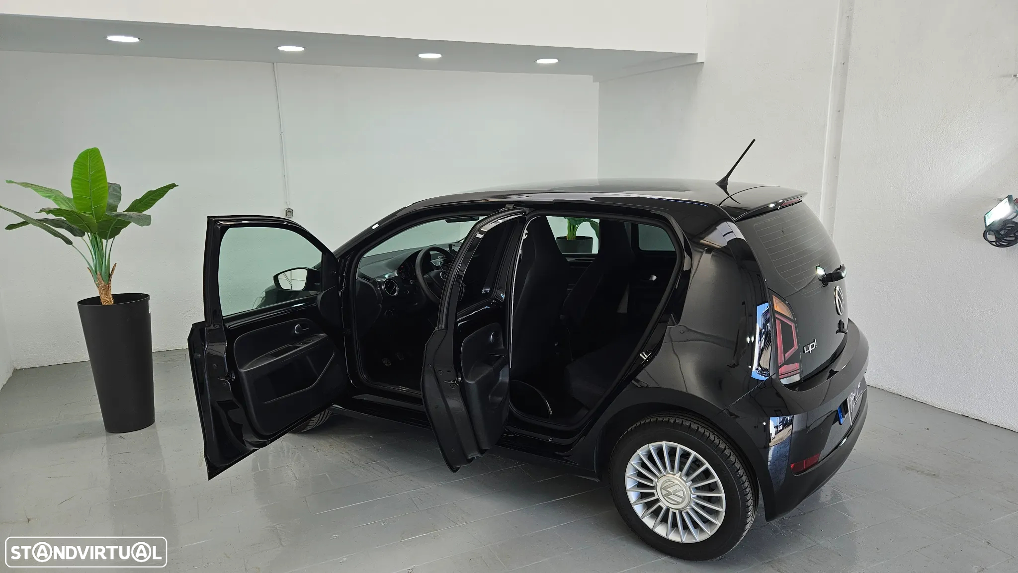 VW Up! - 4