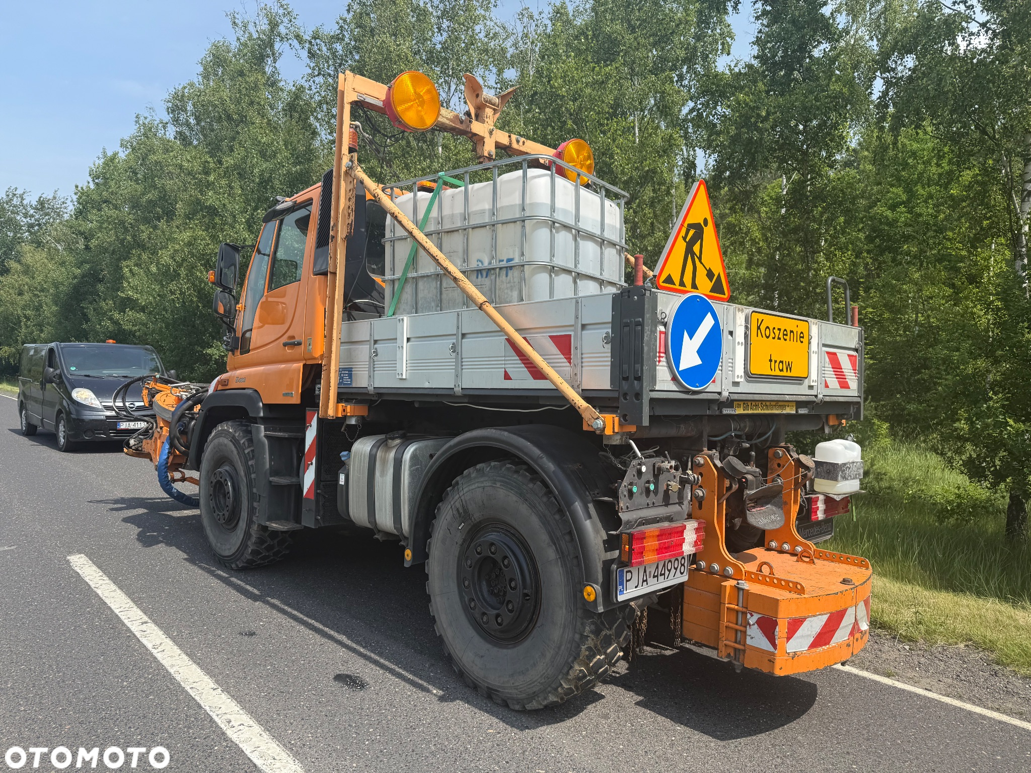 Mercedes-Benz UNIMOG U400 - 5
