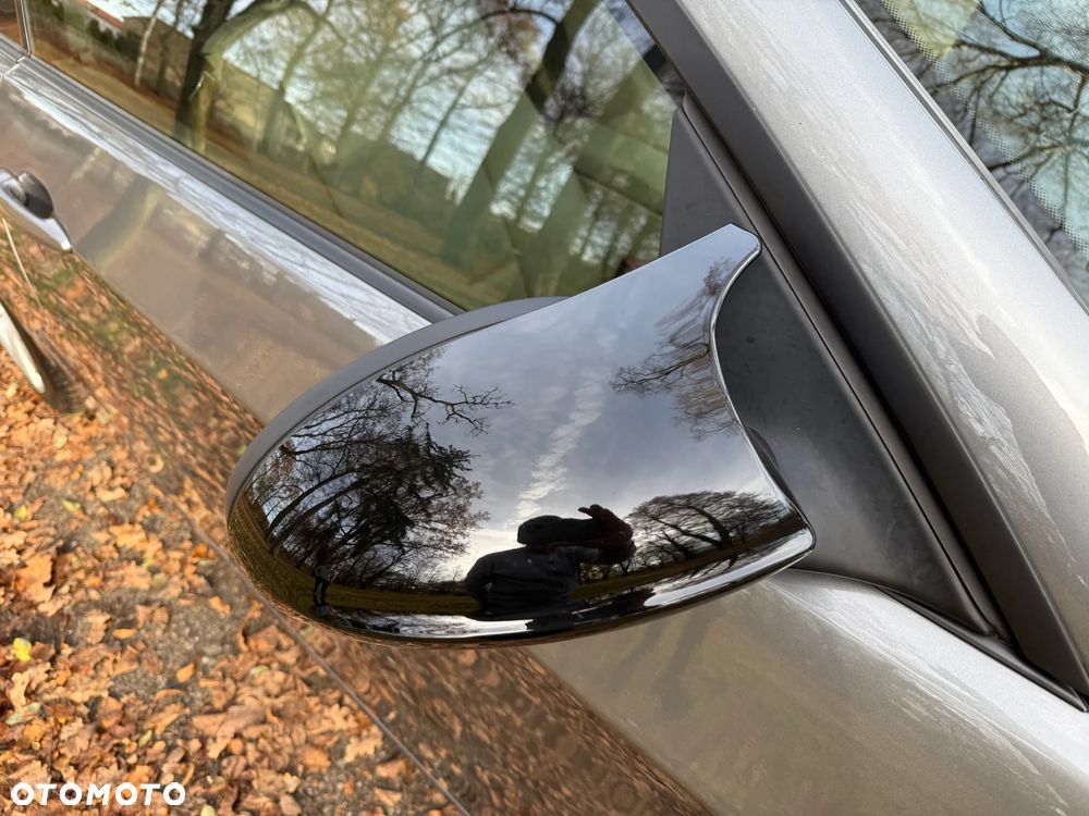 BMW Seria 3 320d xDrive - 31