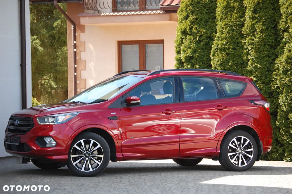 Ford Kuga 2.0 TDCi 4x4 ST-Line - 38