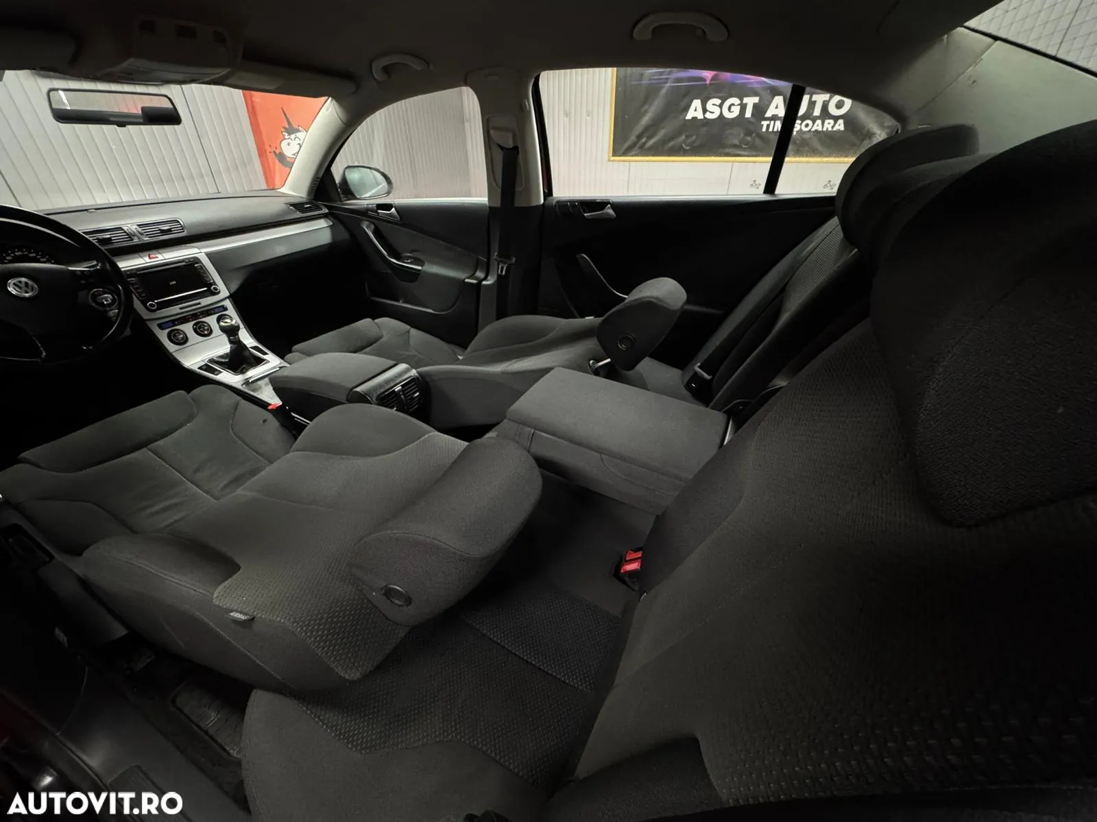 Volkswagen Passat - 9