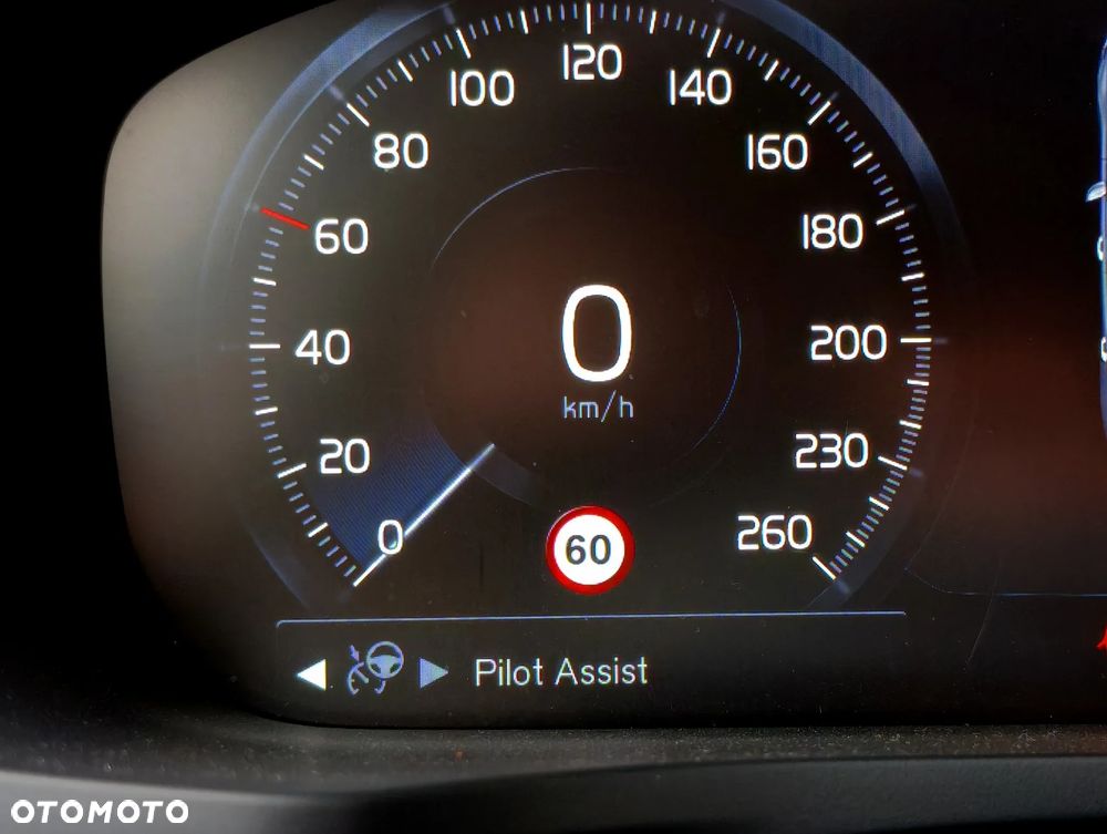 Volvo V60 B4 D Geartronic Momentum Pro - 13