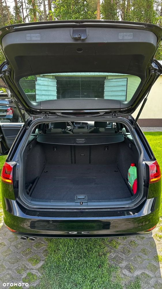 Volkswagen Golf - 10