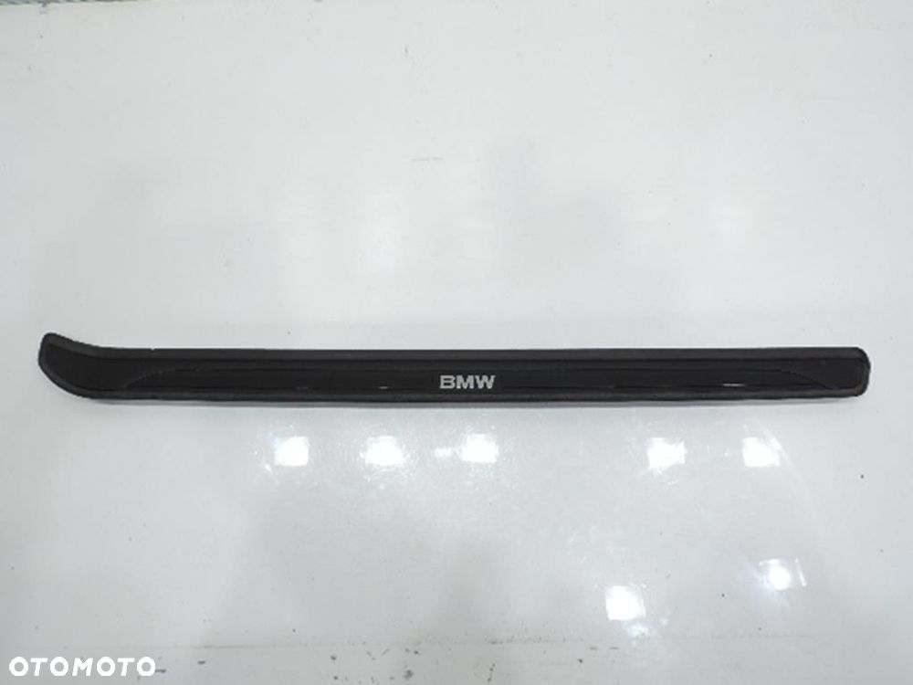LISTWA NAKŁADKA PROGU PRAWA BMW E81 LIFT - 1
