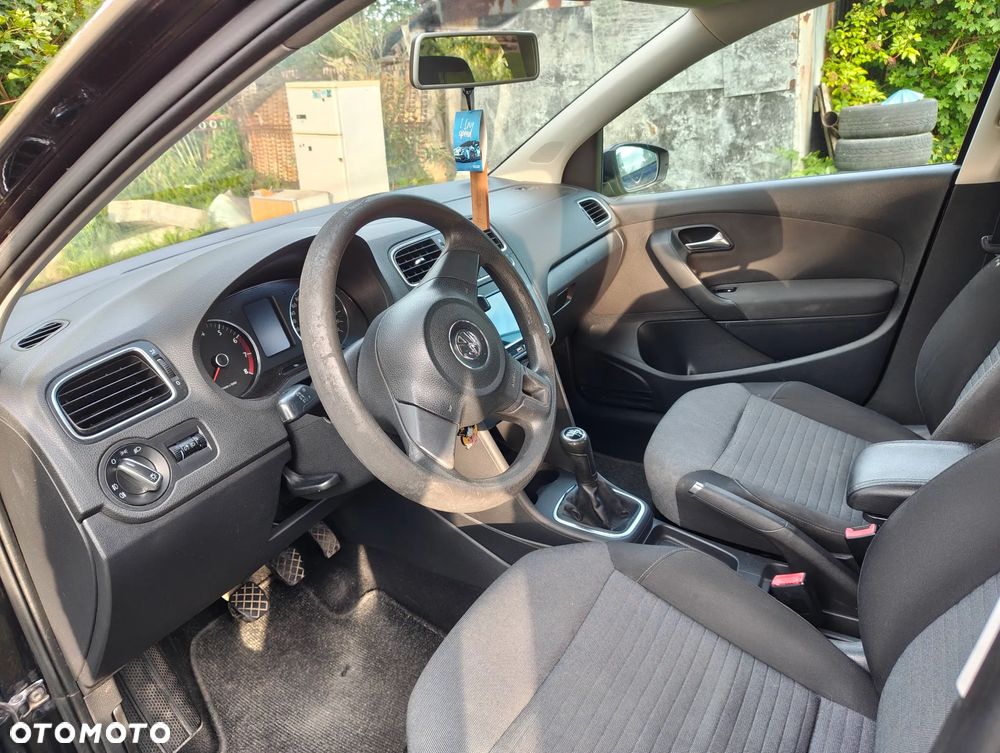 Volkswagen Polo 1.4 16V Comfortline - 11