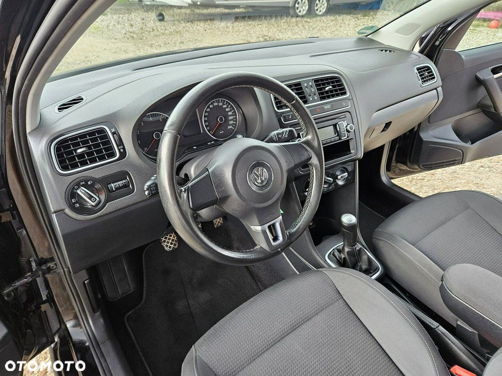 Volkswagen Polo - 8