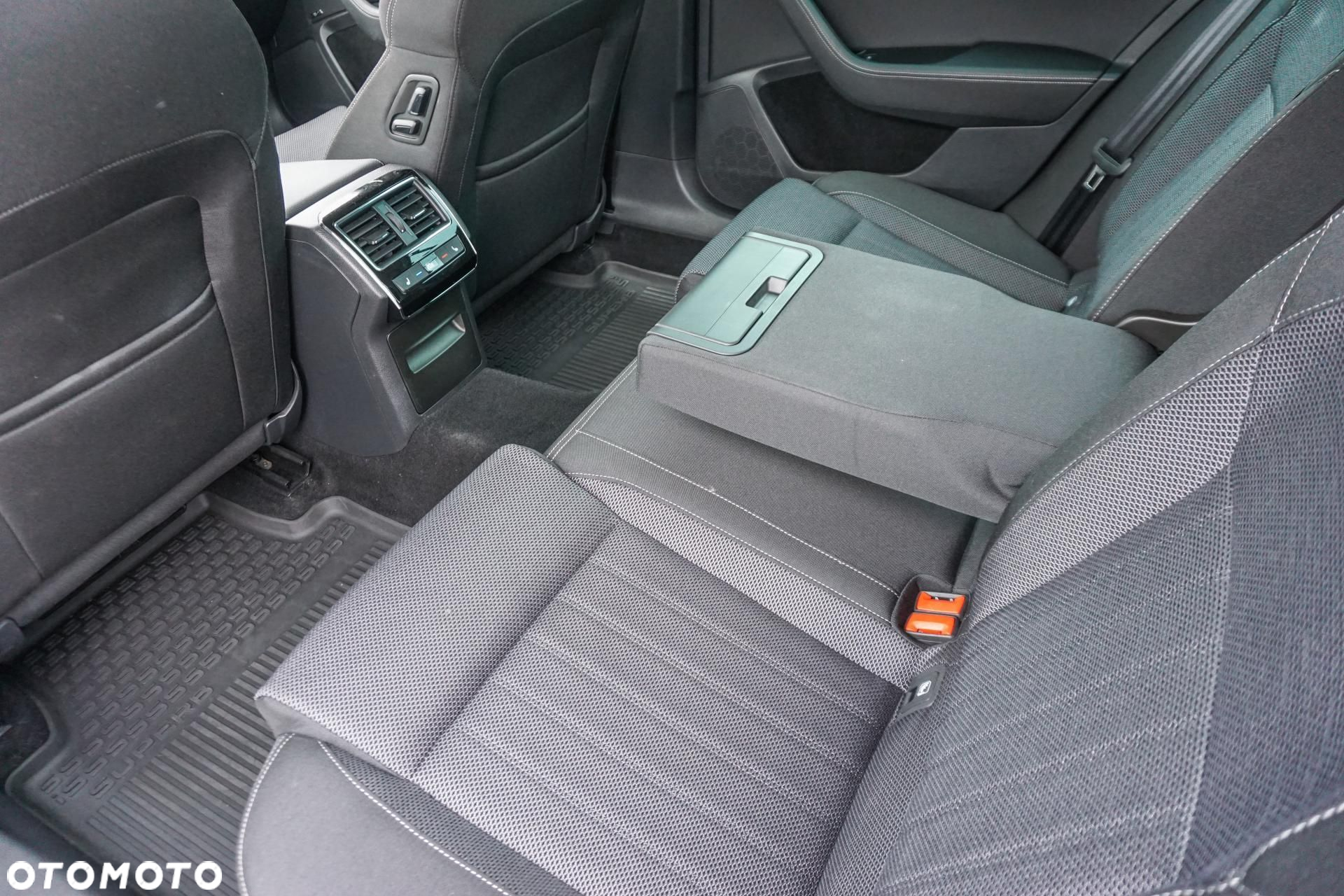 Skoda Superb 2.0 TSI Style DSG - 10
