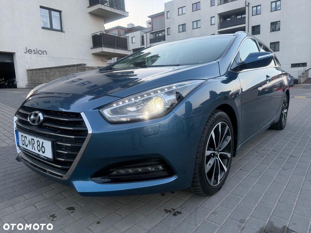 Hyundai i40 Kombi blue 1.7 CRDi DCT Premium - 3