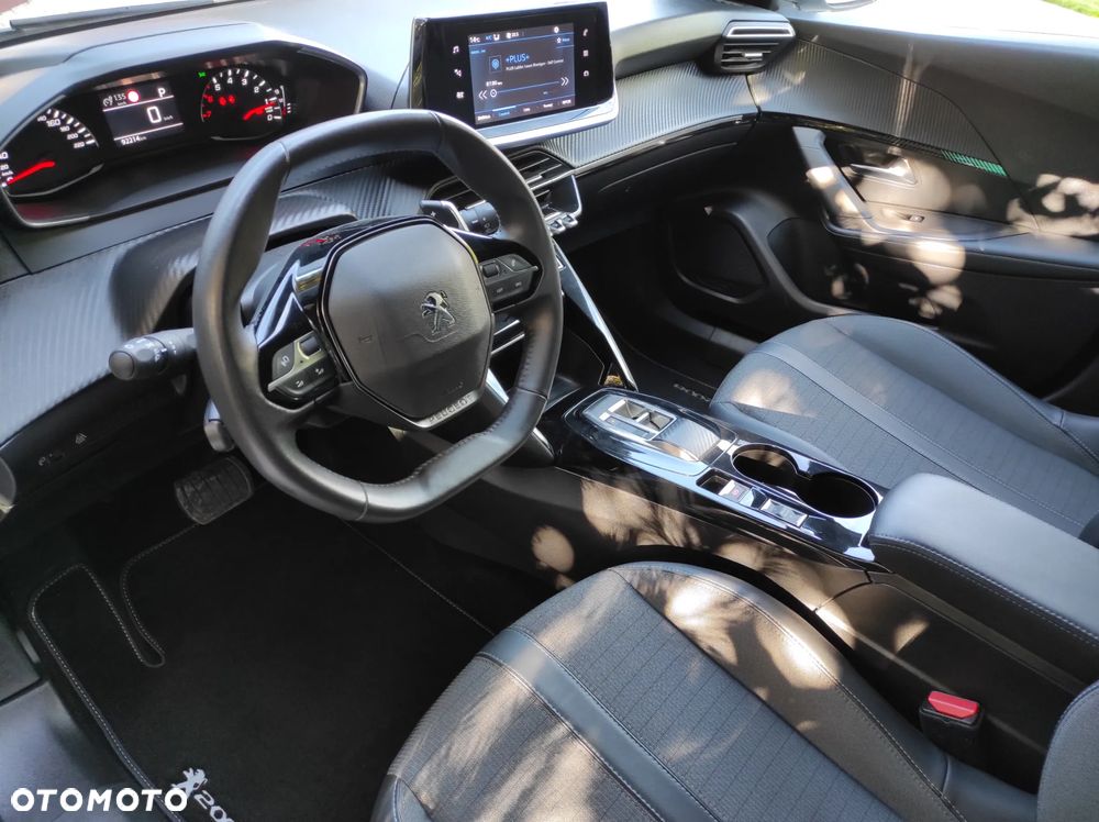 Peugeot 2008 1.5 BlueHDi Allure S&S EAT8 - 26