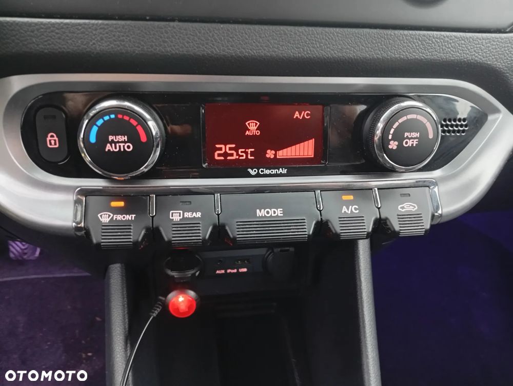 Kia Rio 1.4 Fifa World Cup Edition - 13