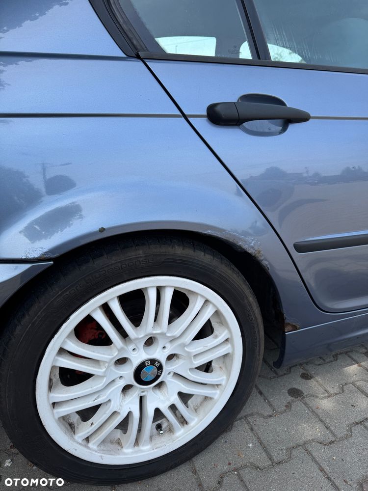 BMW Seria 3 325i - 5