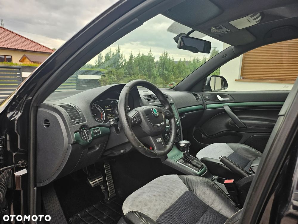 Skoda Octavia 2.0 TDI CR DPF DSG RS - 15