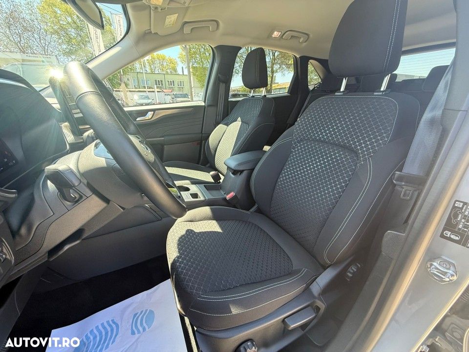 Ford Kuga - 16