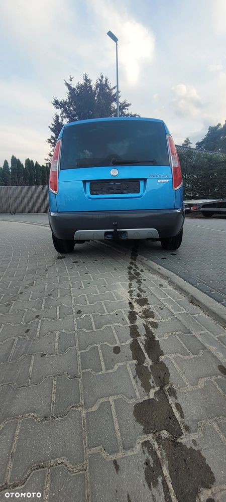 Skoda Roomster 1.9 TDI Scout PLUS EDITION - 12