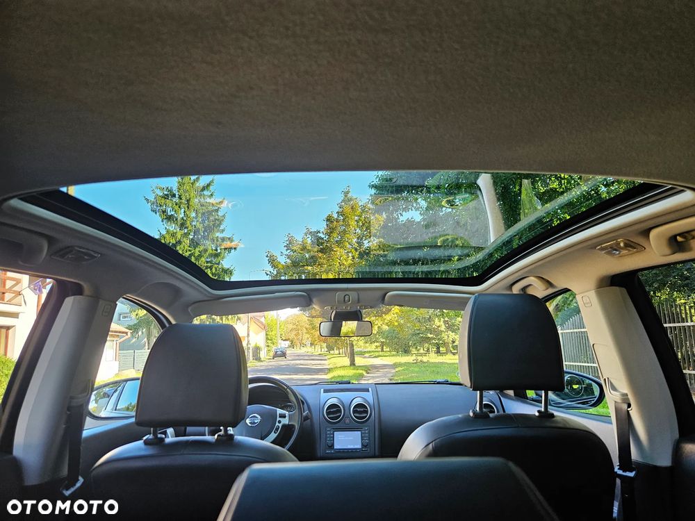 Nissan Qashqai 2.0 4x4 visia - 22