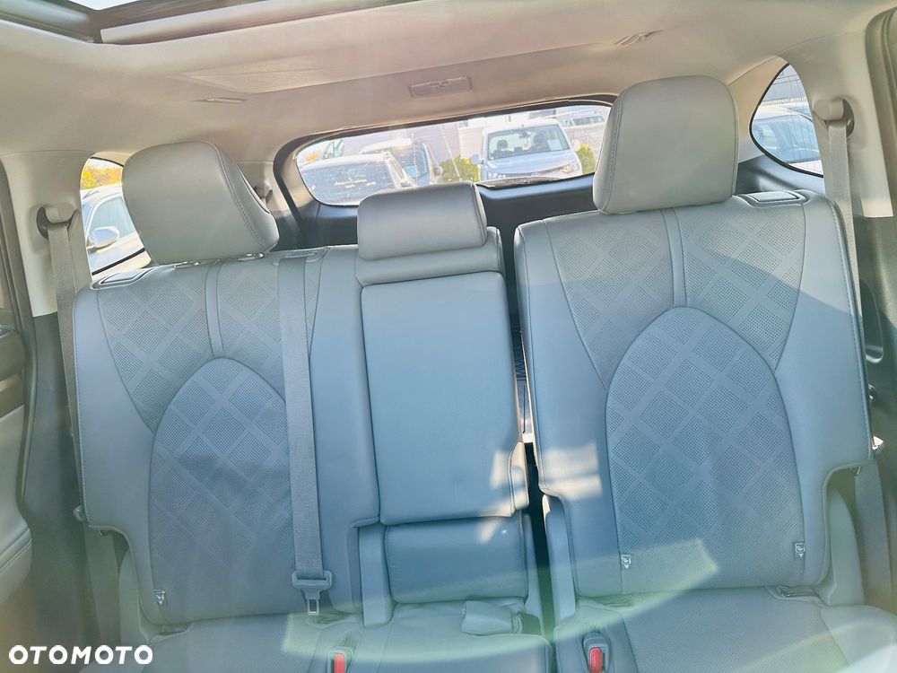 Toyota Highlander 2.5 Hybrid Executive - 32