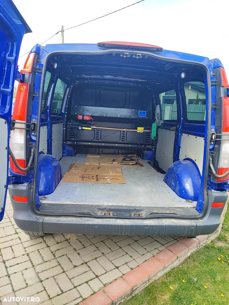 Mercedes-Benz Vito Kompakt Aut. Mixto - 8