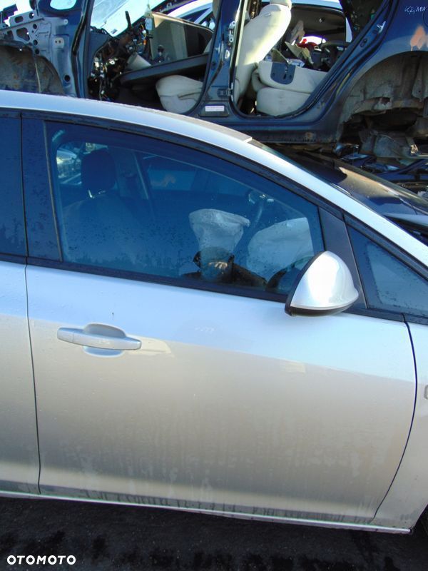 DRZWI PRAWE PRZÓD PRZEDNIE OPEL ASTRA J Z176 - 1