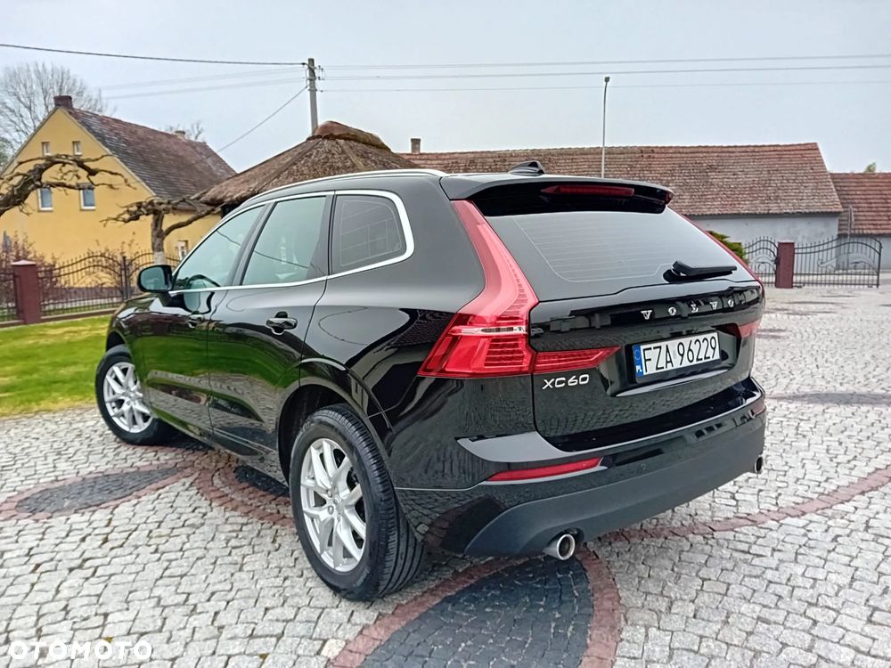 Volvo XC 60 D3 Momentum Pro - 12