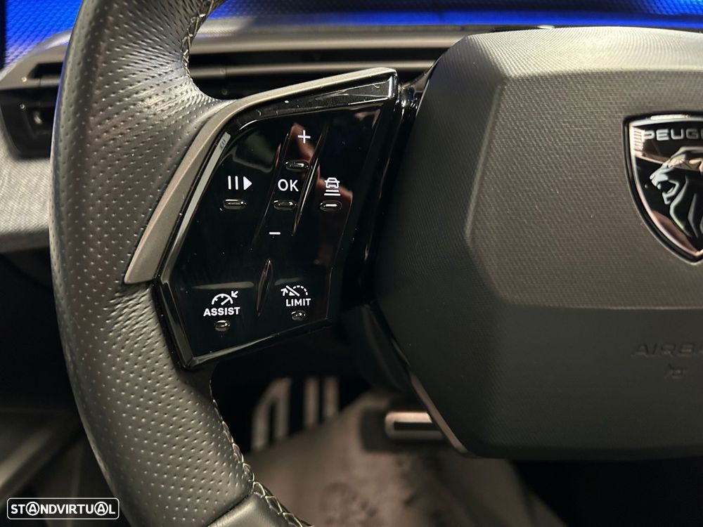 Peugeot 3008 1.2 Hybrid GT e-DCS6 - 40