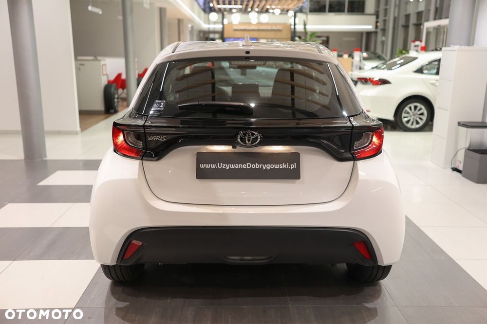 Toyota Yaris - 5