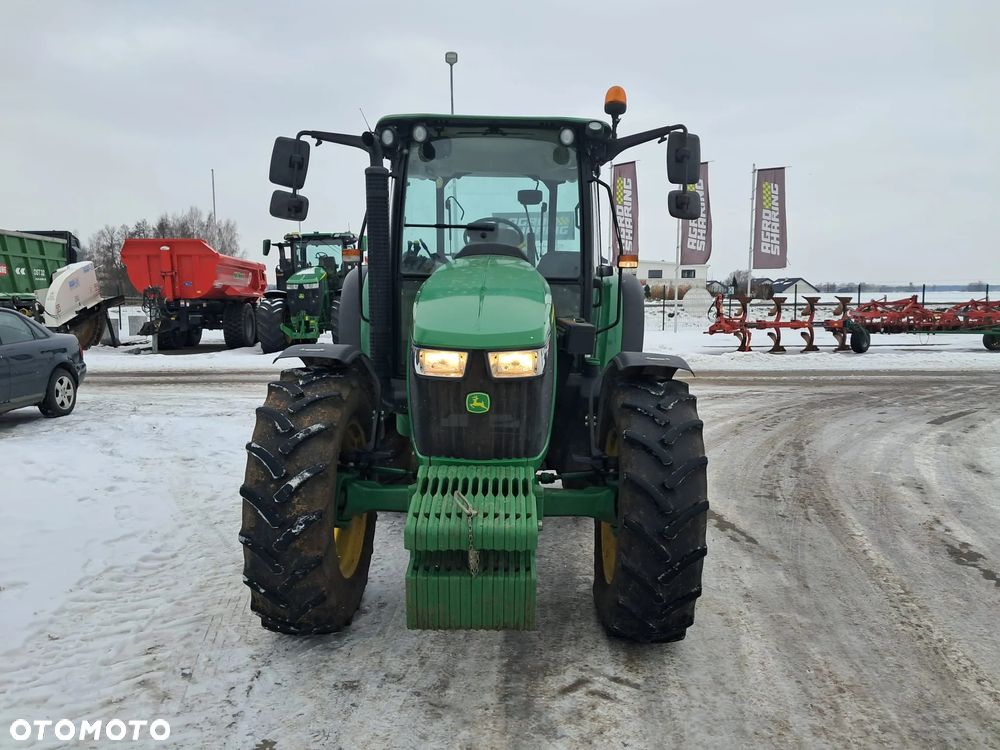 John Deere 5090M - 3