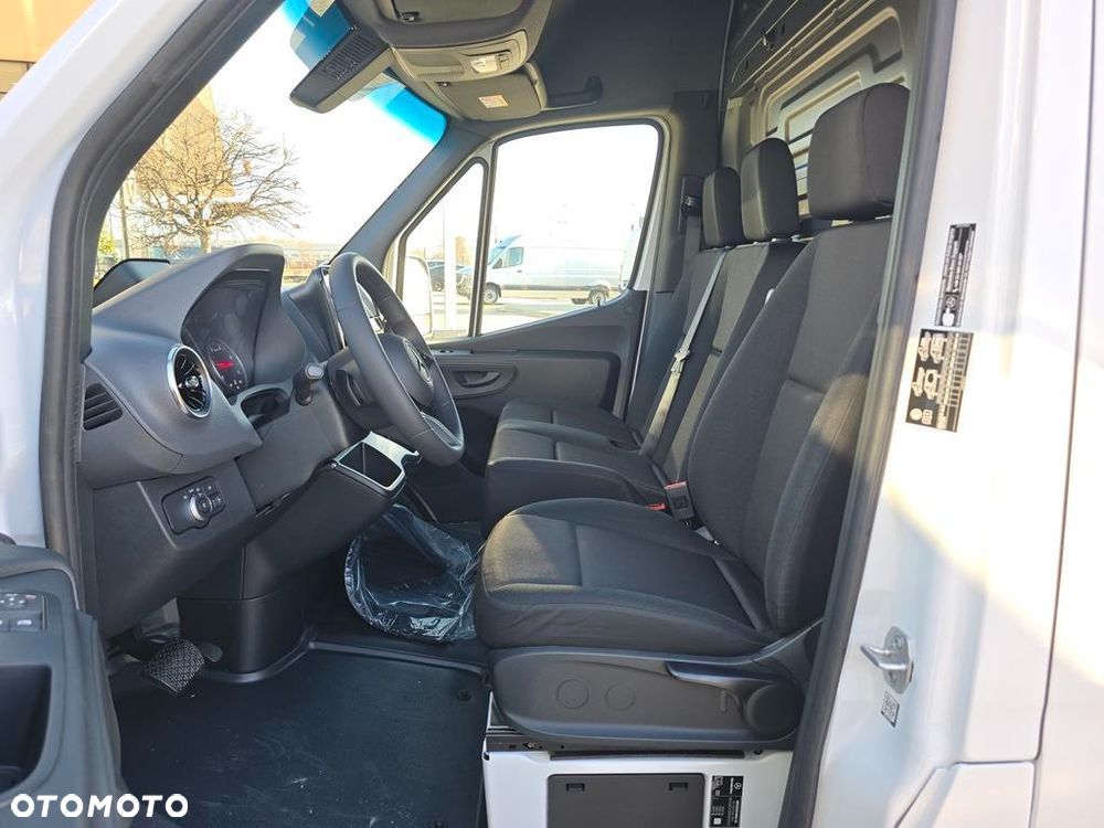 Mercedes-Benz Sprinter 317 CDI Long BASE 9G-Tronic - 11