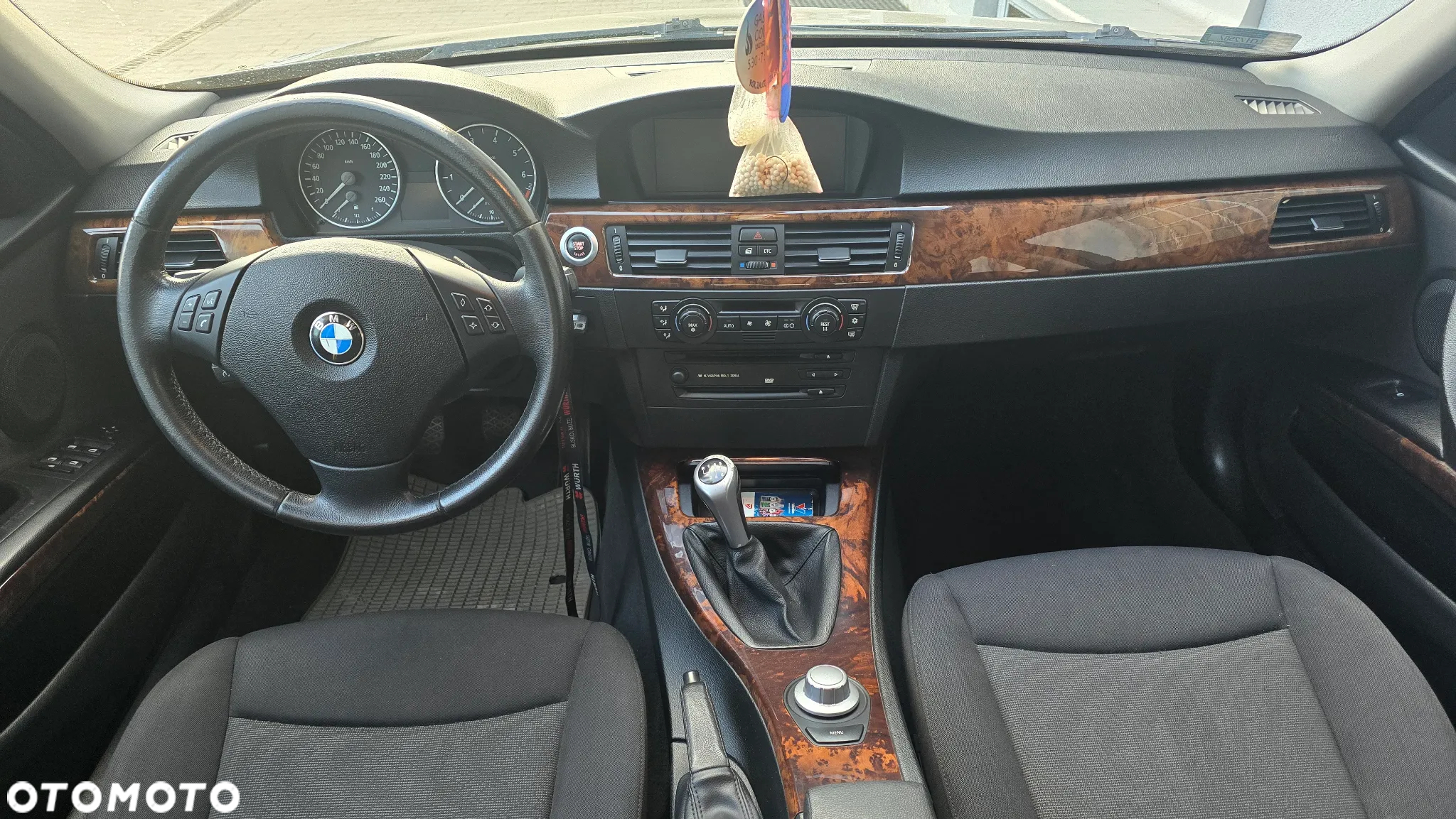 BMW Seria 3 318i - 7