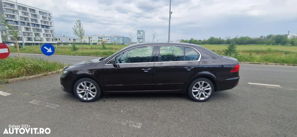 Skoda Superb 2.0 TDI PD Comfort - 2