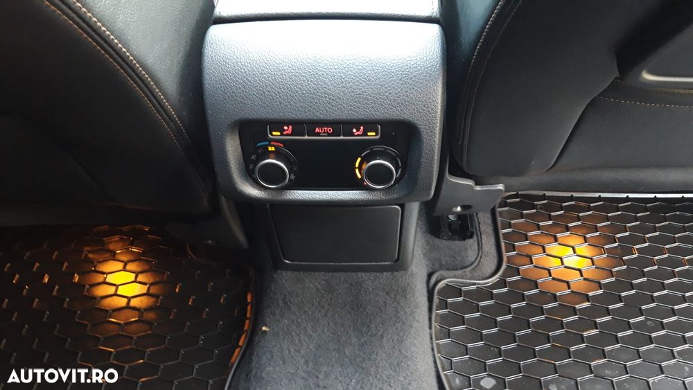 Volkswagen Sharan 2.0 TDI DSG BlueMotion Technology Highline - 23