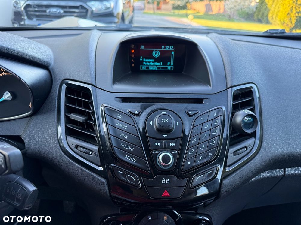 Ford Fiesta 1.5 TDCi St&St SYNC Edition - 29