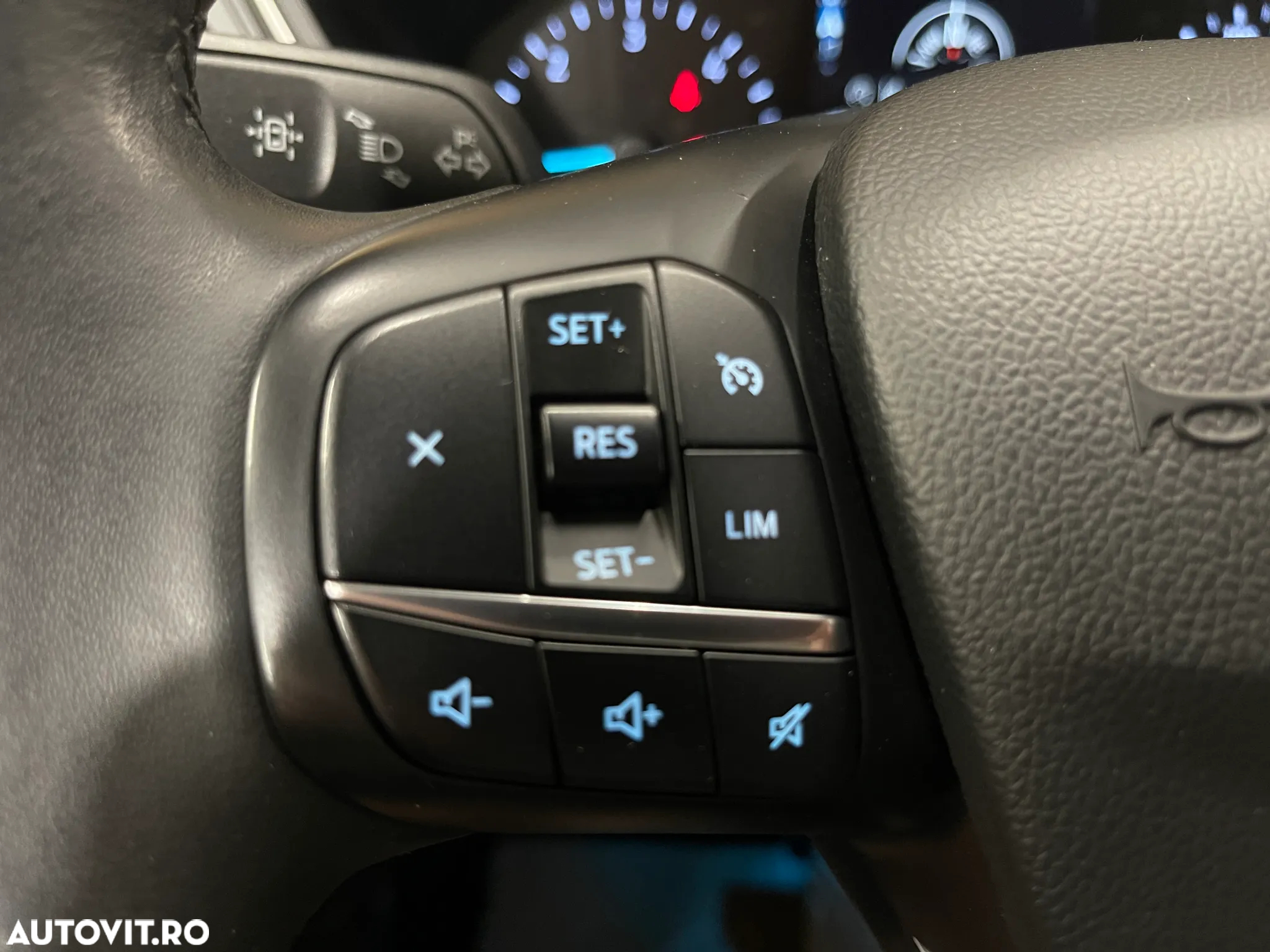 Ford Kuga 1.5 EcoBlue A8 FWD Titanium - 23