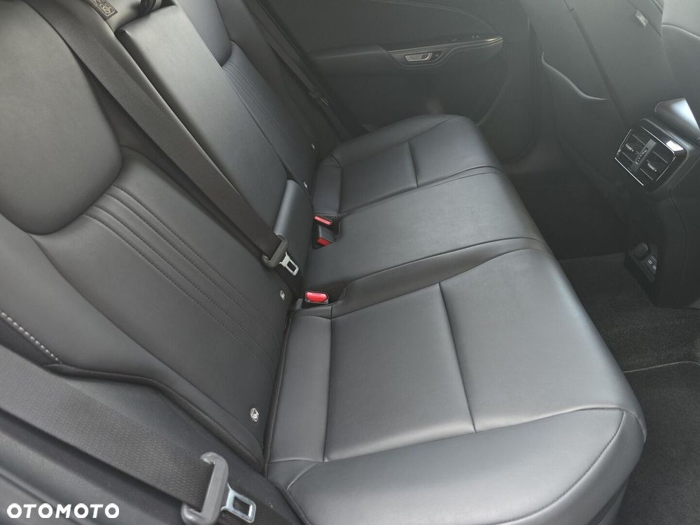 Lexus NX 350h Business AWD - 10