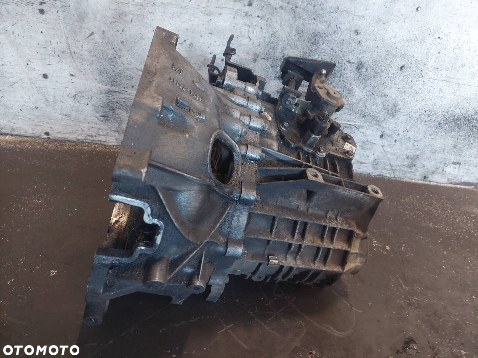 SKRZYNIA BIEGÓW FORD MONDEO MK3 2.0 16V 4S7R-7002-CA - 2
