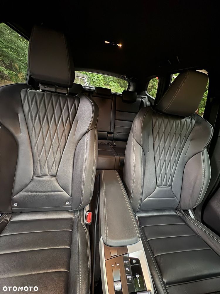 BMW iX1 - 20