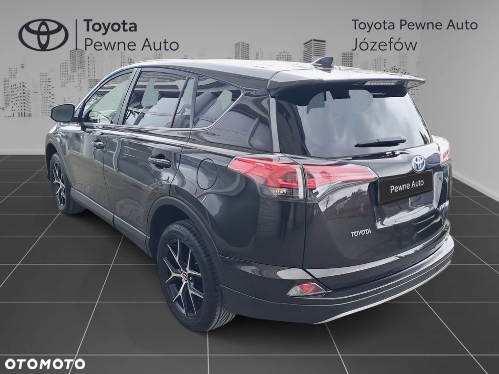 Toyota RAV4 - 4