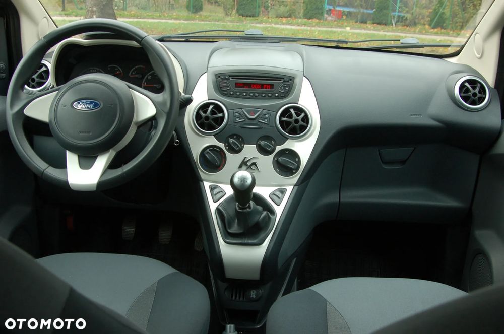 Ford KA 1.2 Titanium (air4) - 8