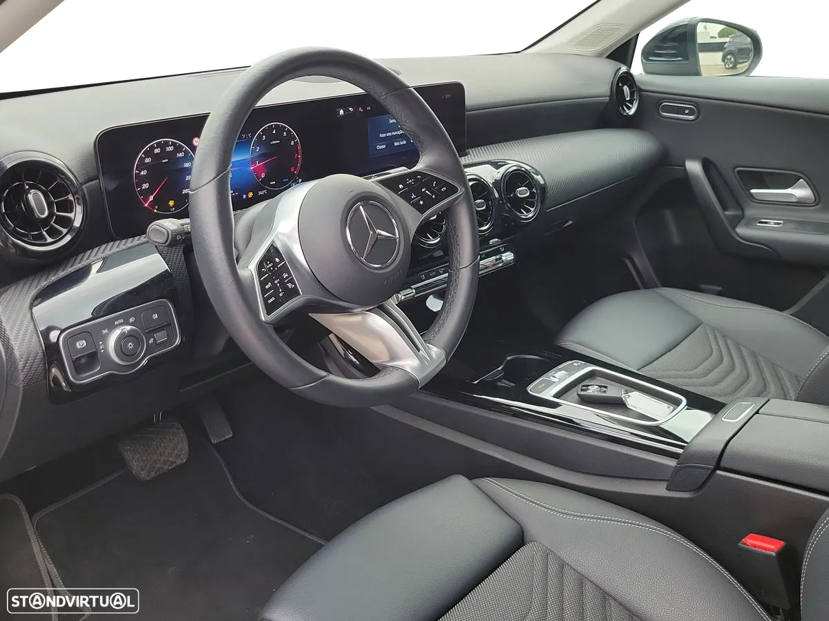 Mercedes-Benz A 200 Standard - 10
