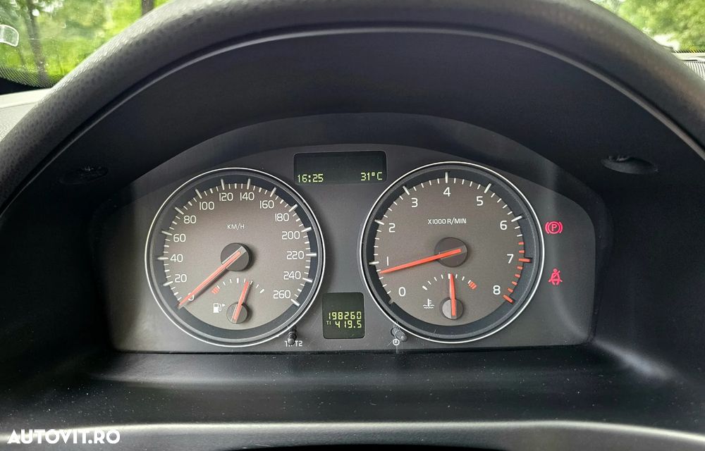 Volvo C70 2.4i Summum - 7