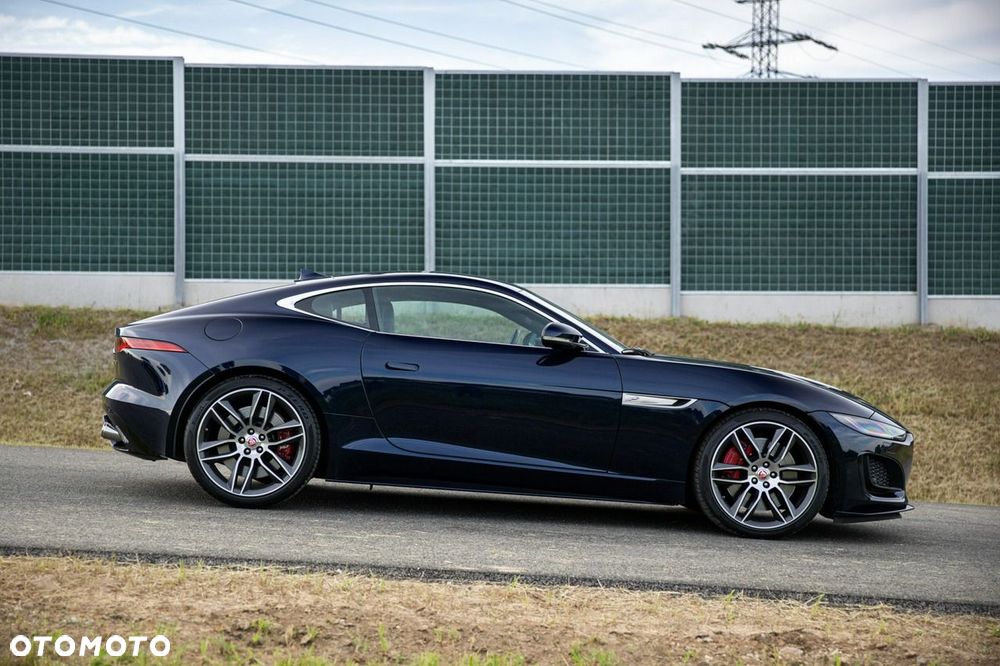 Jaguar F-Type - 8