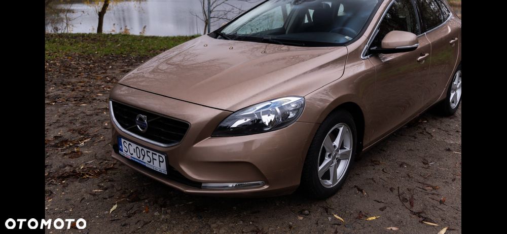 Volvo V40 D2 - 4