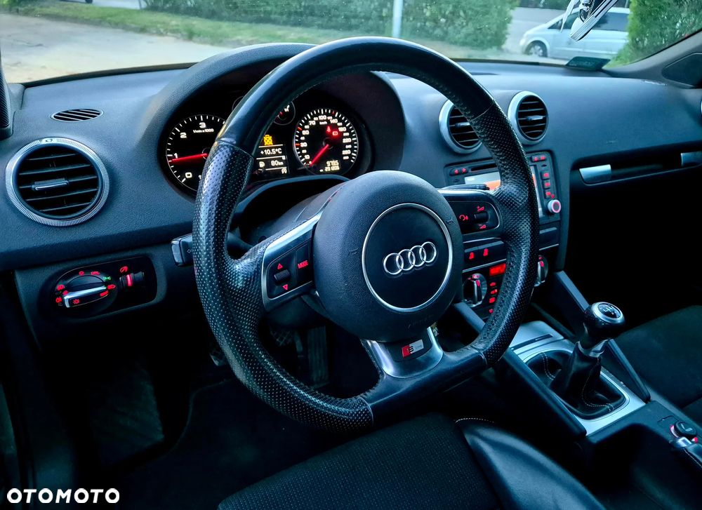 Audi A3 Sportback 2.0 TDI DPF Attraction - 3