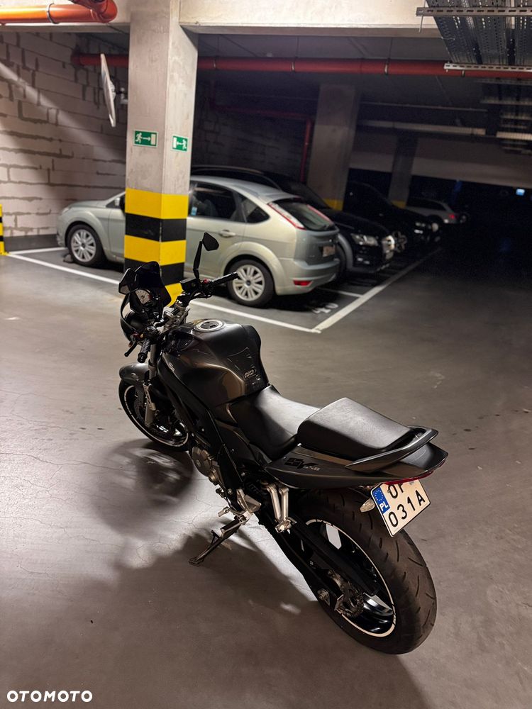 Suzuki SV - 4